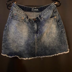 Jean skirt, size 11, midrise, good condition, NOBO brand
